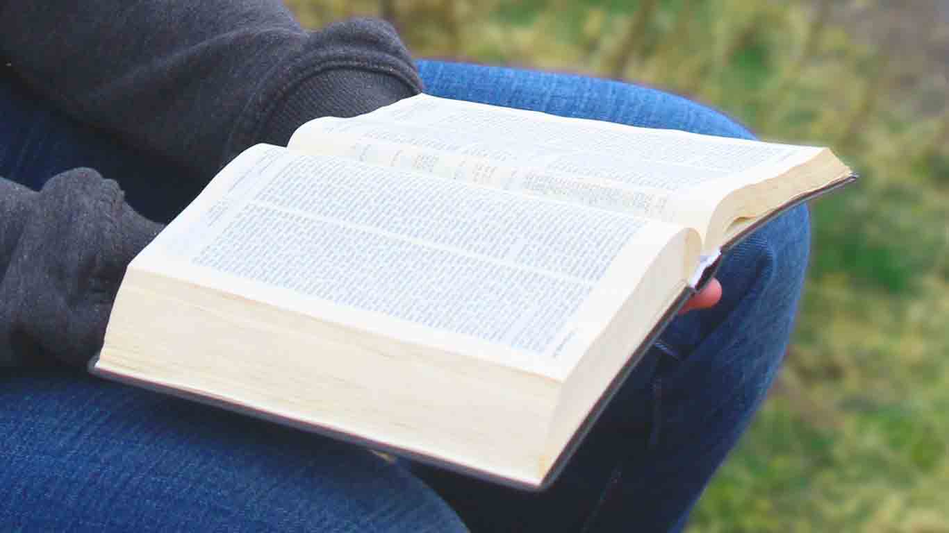 Wie Lange Dauert Es Die Bibel Zu Lesen Die Bibel lesen - rigatio.com
